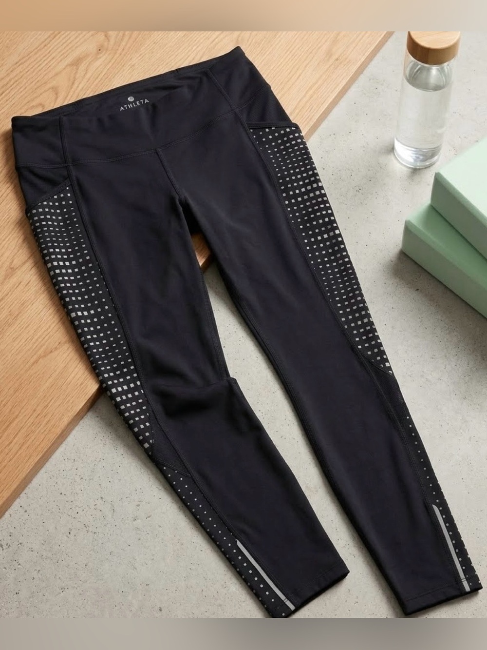 Athleta women’s Black Leggings w/ White Detail - activewear - wardrobe staple
